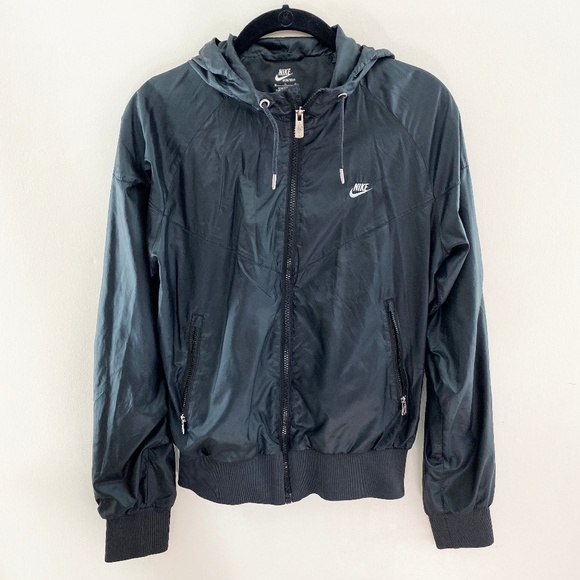 Nike Jackets & Blazers - Black Nike Running Hooded Windbreaker